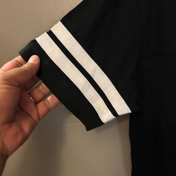 Breast Cancer Awareness t-shirt - black with white/pink graphic print NWT - Picture 6 of 8